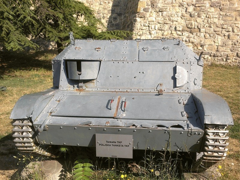 Танки в военном музее Белграда