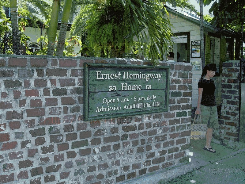 Музей великого писателя Дом музей Эрнеста Хэмингуэя в Key West, Florida.